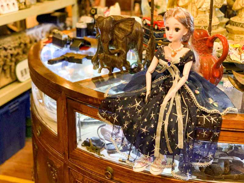 骨董品のイメージ画像